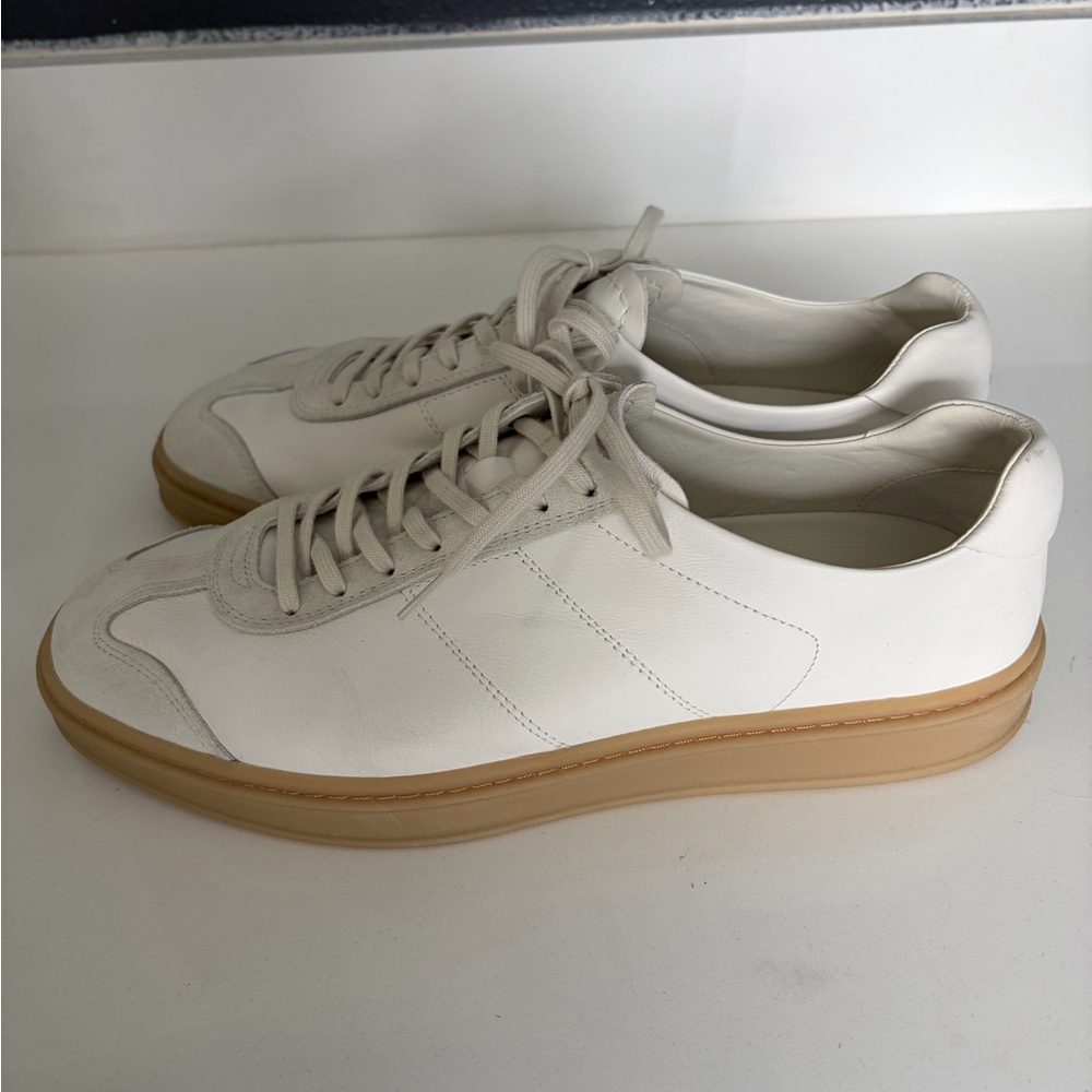 Massimo Dutti leather Off white white/ bone and gum sole Sneakers